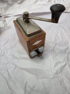 VTG. TROSSER WOODEN COFFEE GRINDER MILL MOKKA GERMANY HAND WINDING